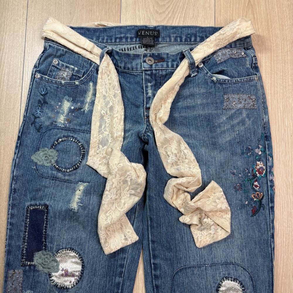 Venus Womens Y2K Flare Jeans Blue Denim Embroidered Lace Patchwork Low Rise SZ 6 - Picture 4 of 11